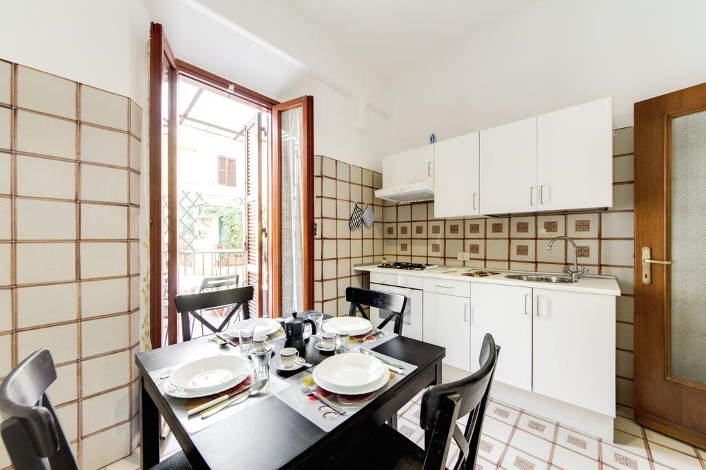 Apartment Colosseo Ρώμη Δωμάτιο φωτογραφία